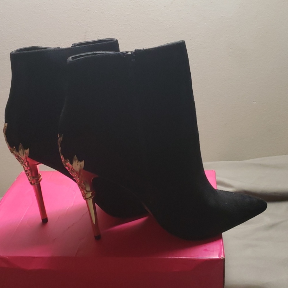 Booties - Picture 2 of 4